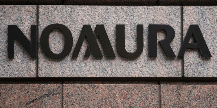 Nomura sees markets revenue beating goal as brokerage courts hedge funds