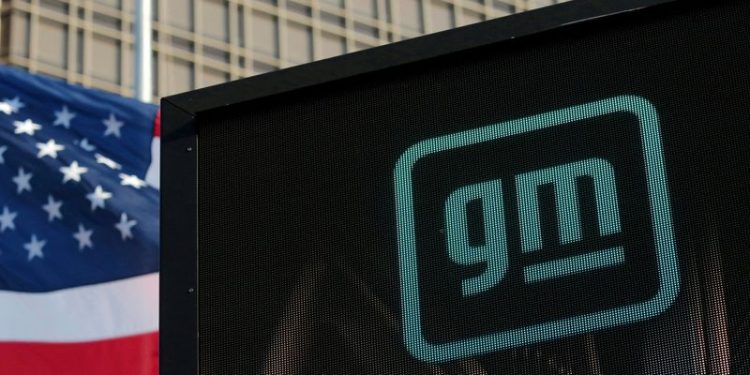 GM to recall over 449,000 pickup trucks, SUVs in US