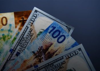 USDCHF and USDJPY: USDCHF is testing September support