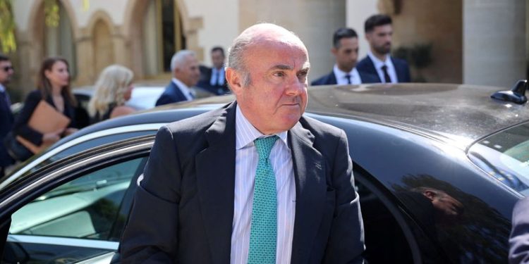 ECB’s de Guindos sticks with hope for growth rebound