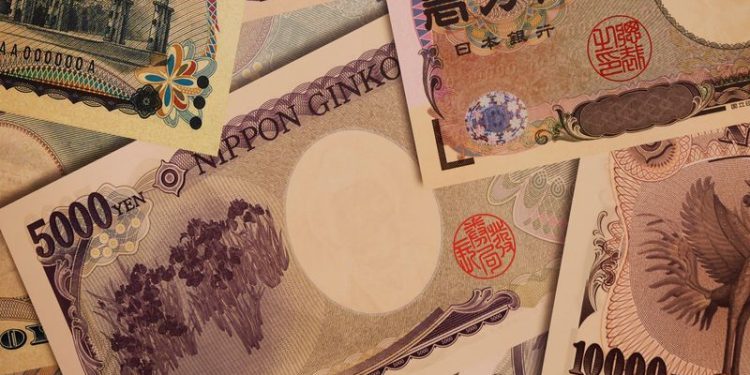 Japan’s top FX diplomat warns against speculative moves as yen falls