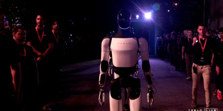 Tesla’s Optimus bots said controlled by humans at Robotaxi event