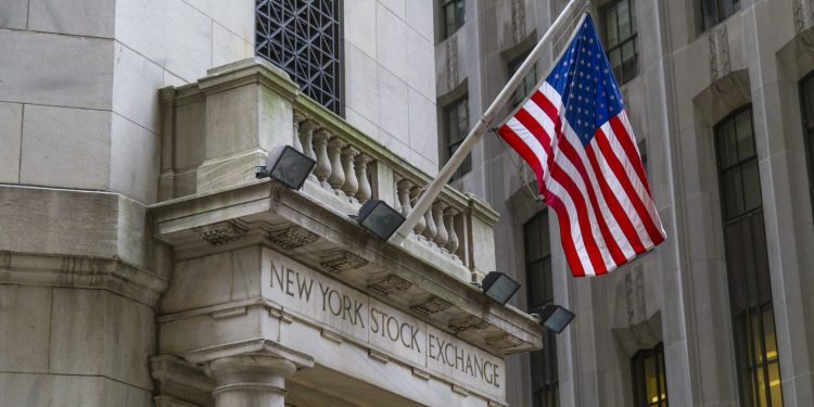 Dow gains, S&P 500 hits record as bank stocks surge; Tesla drops 8%, oil prices fall