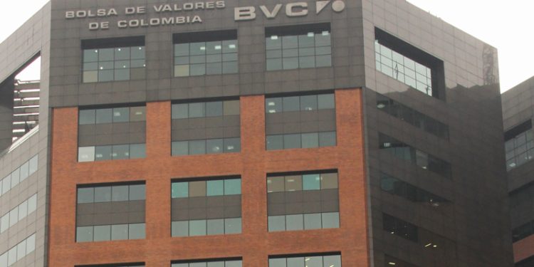 Colombia stocks higher at close of trade; COLCAP up 0.74%
