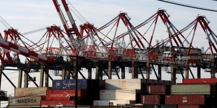 US East Coast, Gulf Coast ports employer says no significant progress on key contract issue