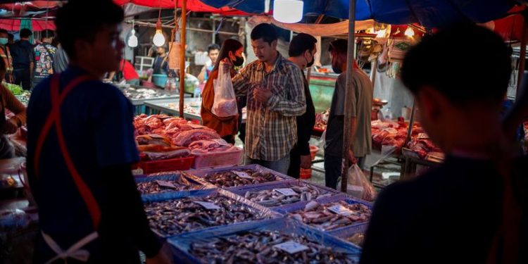 Thailand expects to distribute $4 billion in handouts in Q2 next year
