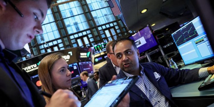 Apple, Amazon report; nonfarm payrolls ahead – what’s moving markets