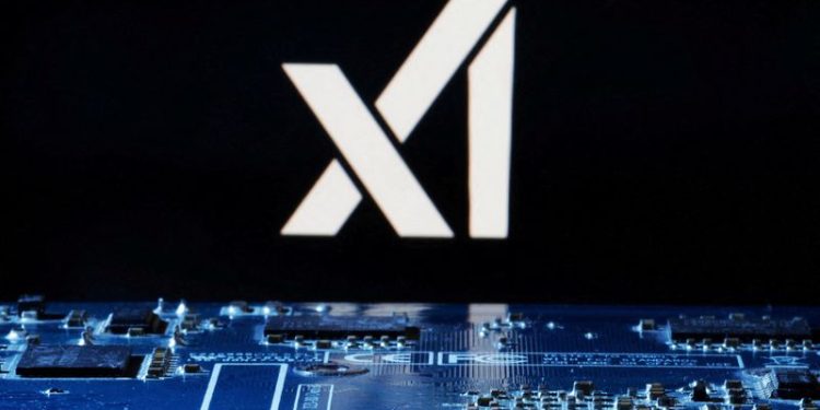Musk’s xAI offers free access to Grok-2 AI chatbot
