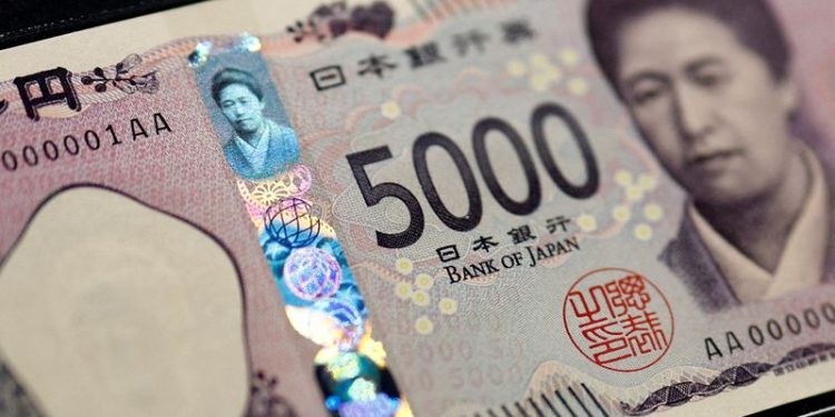 Yen set for best week in over a month on BOJ rate hike bets