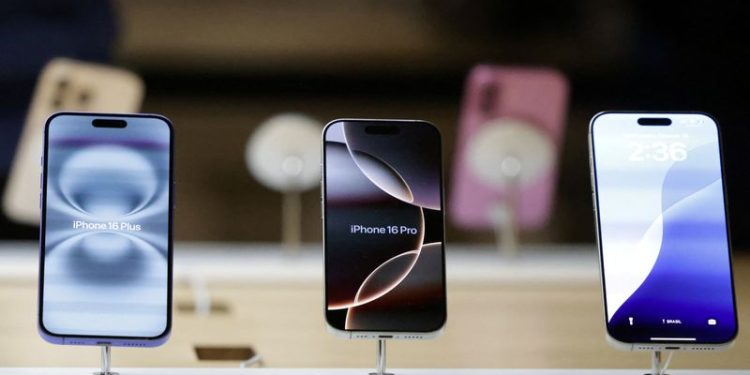 Indonesia close to deal to lift Indonesian iPhone 16 ban, Bloomberg News reports
