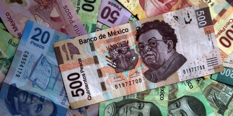 Canadian Dollar, Mexican Peso drop amid Trump’s tariff threats